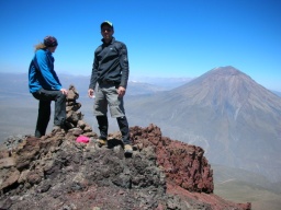 Peru-na-vrcholu-sopky-L