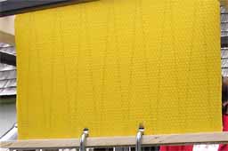 Zaťažená medzistienka poriadne ťažkým závažím