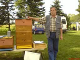 Pohľad na úľovú zostavu autora s horným letáčom